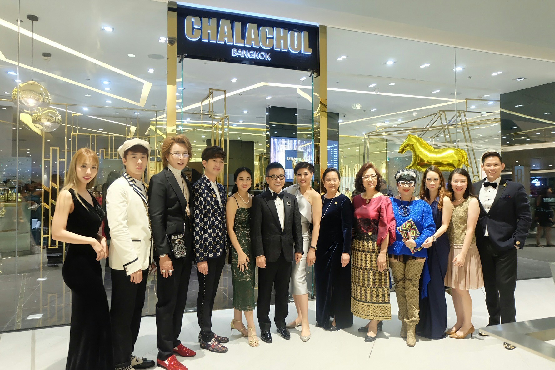 ดร.สมศักดิ์ ชลาชล เผยโฉมร้าน CHALACHOL Gold สาขาใหม่ไอคอนสยาม